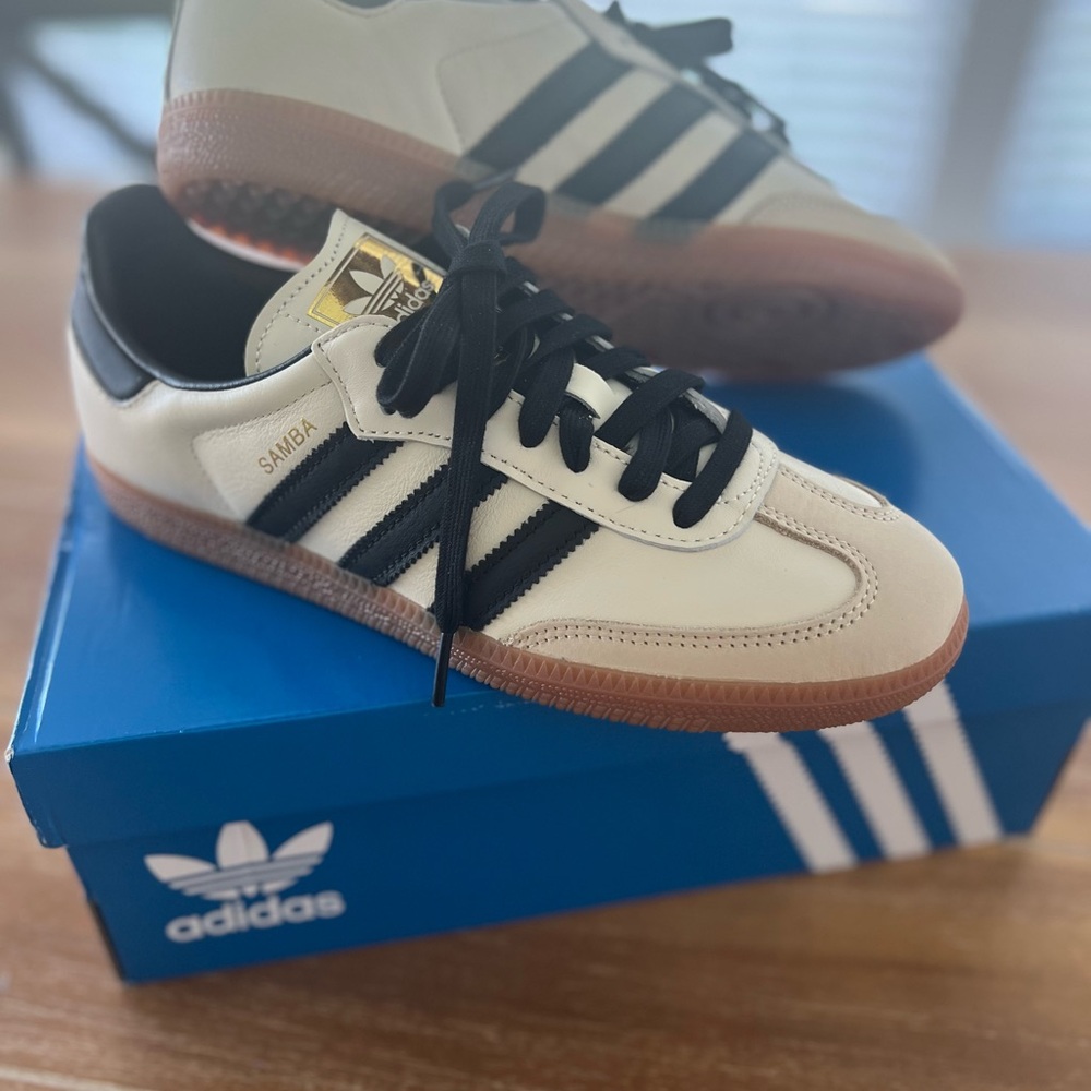 Adidas Samba Shoes in Cream and Black - New in Box